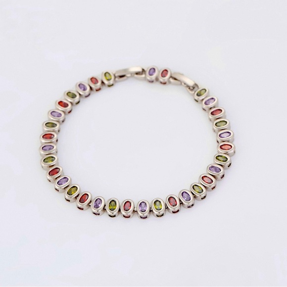 Platinum Plated Silver Tennis Bracelet Crystal Hypoallergenic & Waterproof - Picture 5 of 9